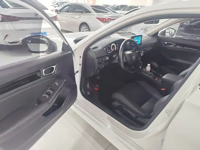Honda Civic — Фото автомобиля 15