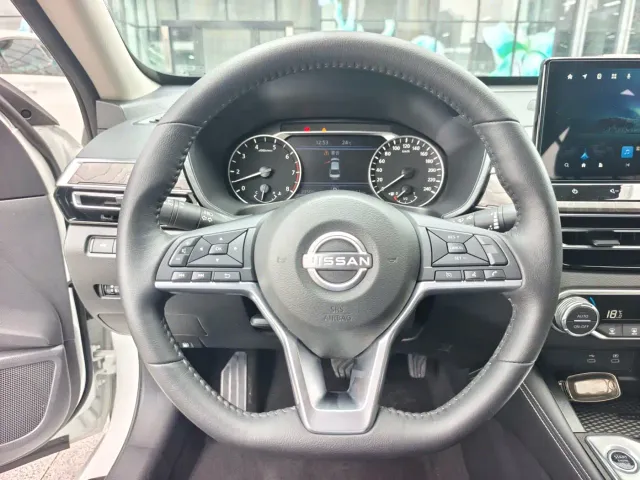 Nissan Teana — Фото автомобиля 16