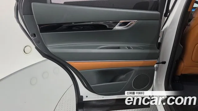 Genesis GV80 — Фото автомобиля 14