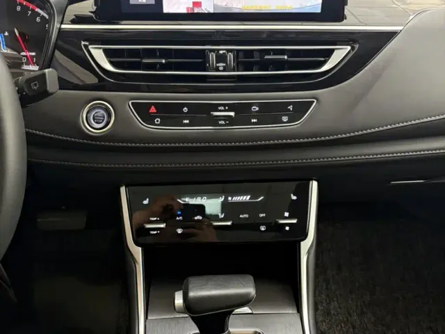 Changan CS75 — Фото автомобиля 4