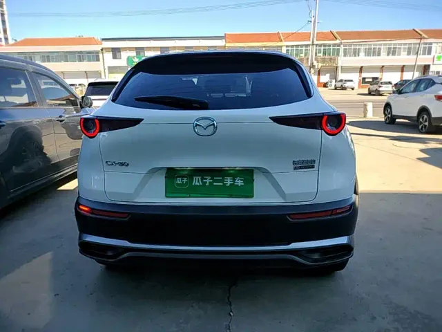 Mazda CX-30 EV — Фото автомобиля 5