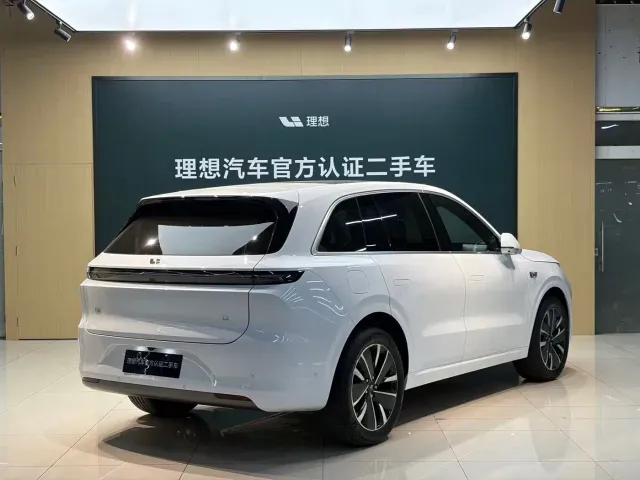 Li Auto L6 — Фото автомобиля 3