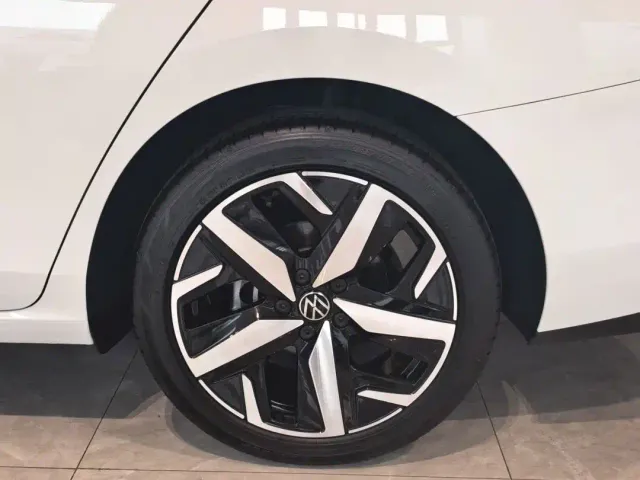 Volkswagen Lamando — Фото автомобиля 7