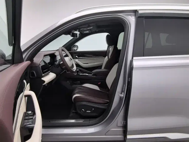 Geely Xingyue L — Фото автомобиля 10