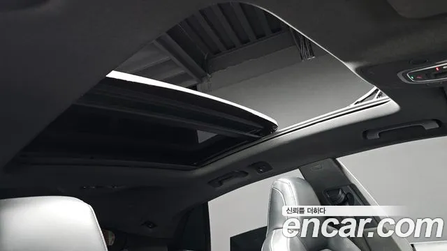 Audi Q8 55 TFSI quattro Premium — Фото автомобиля 19
