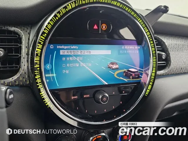 MINI Cooper Cooper Electric — Фото автомобиля 16