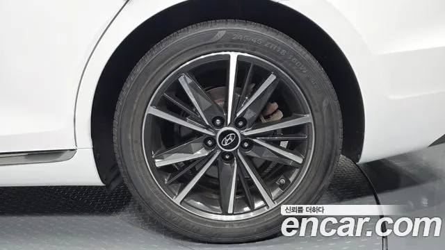 Hyundai Grandeur Grandeur (New) — Фото автомобиля 5