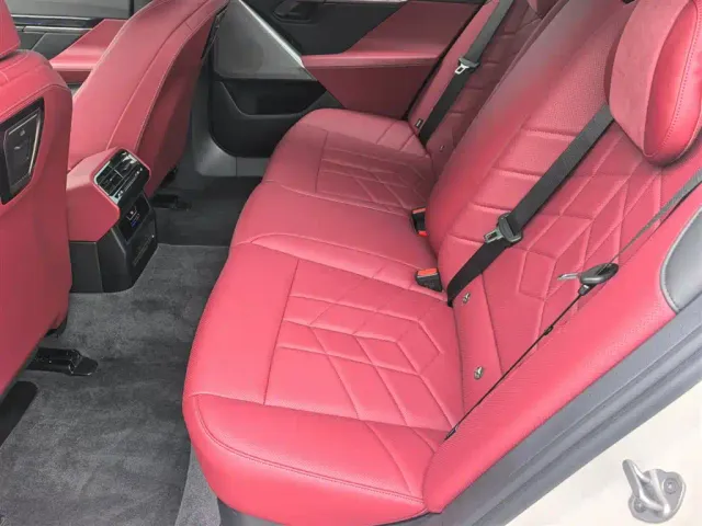 BMW i5 — Фото автомобиля 15