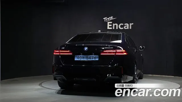 BMW i5 G60 — Фото автомобиля 4