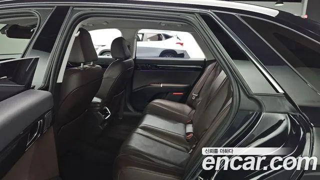 Hyundai Grandeur GN7 — Фото автомобиля 18