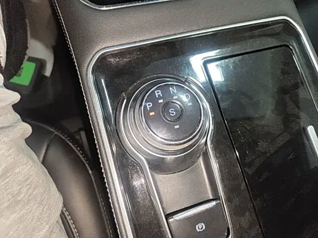 Ford Edge — Фото автомобиля 13