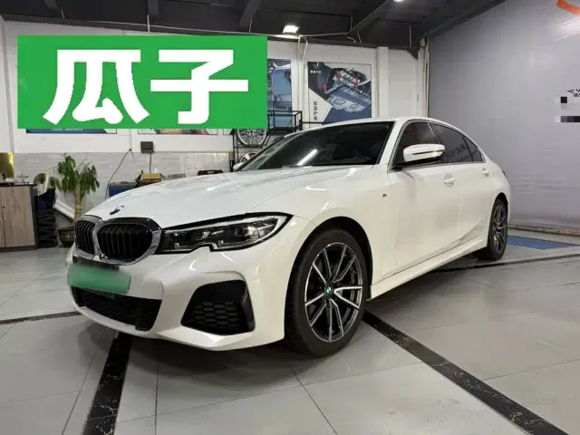 Фотография автомобиля — BMW 3 Series