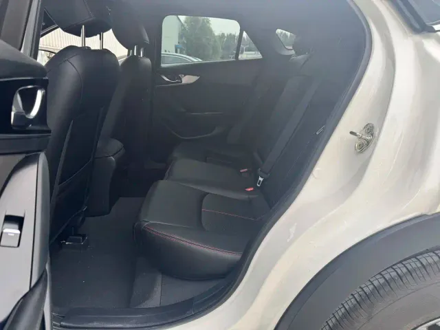 Mazda CX-4 — Фото автомобиля 16