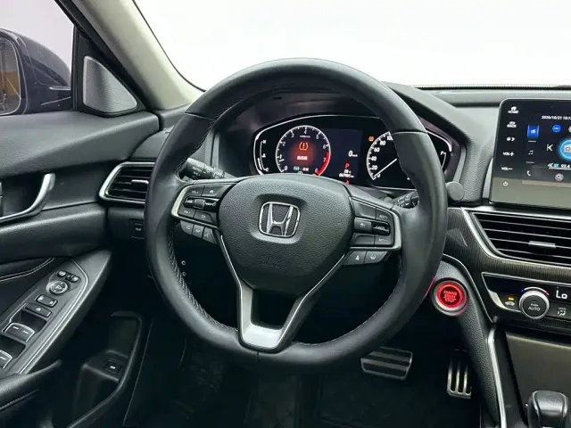 Honda Accord — Фото автомобиля 21