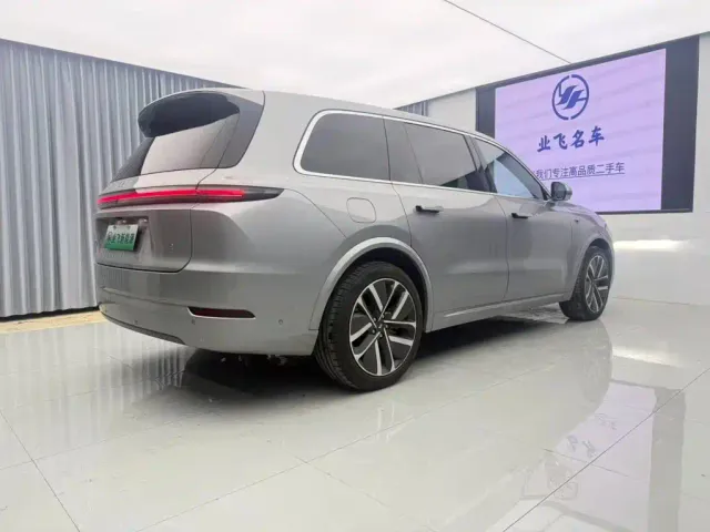 Li Auto L9 — Фото автомобиля 4