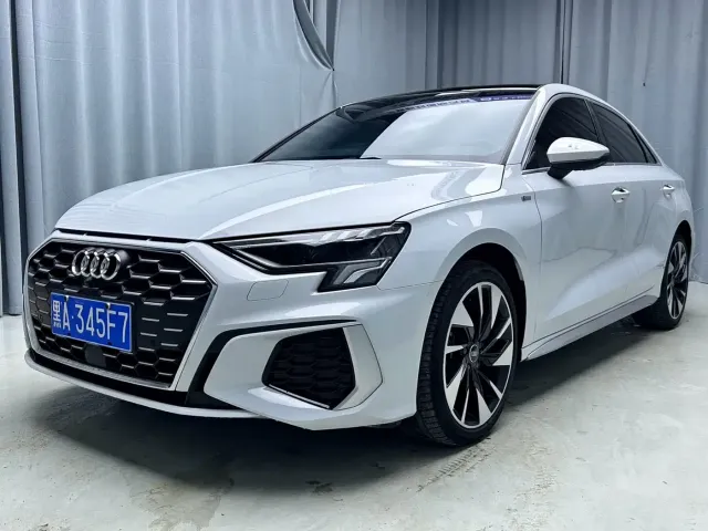 Фотография автомобиля — Audi A3