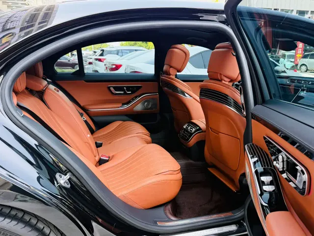 Mercedes-Benz S-Class — Фото автомобиля 29