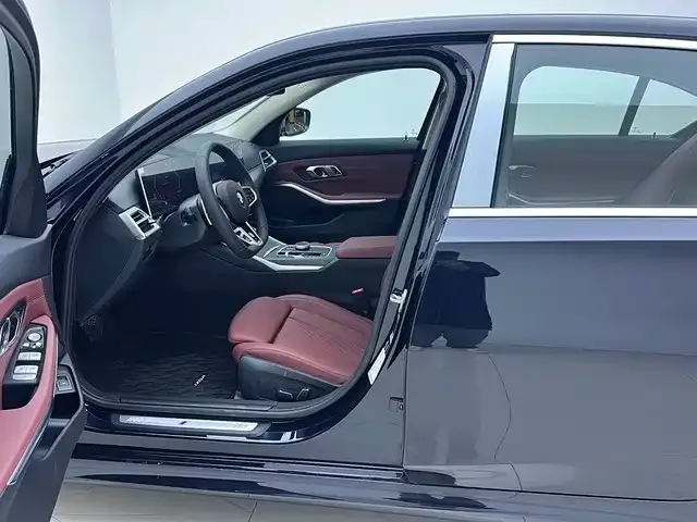 BMW 3 Series — Фото автомобиля 4