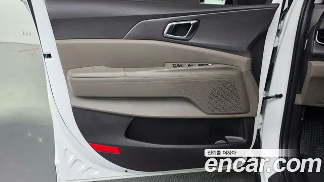 Kia Carnival — Фото автомобиля 13