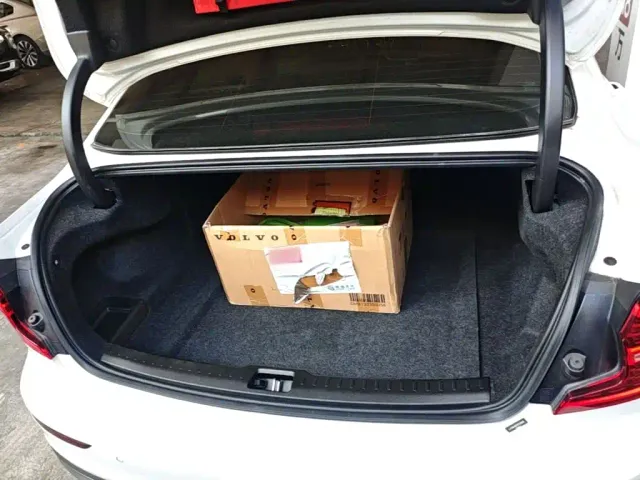Volvo S60 — Фото автомобиля 18