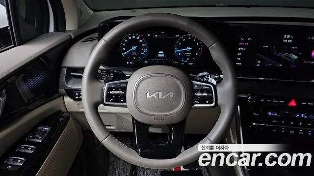 Kia Carnival 4th Gen — Фото автомобиля 14