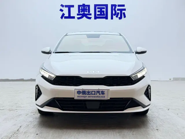 Kia K3 — Фото автомобиля 2