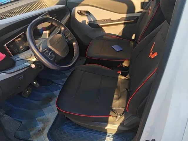 Wuling NanoEV — Фото автомобиля 9
