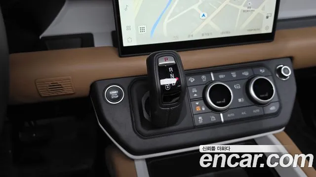 Land Rover Defender L663 — Фото автомобиля 12