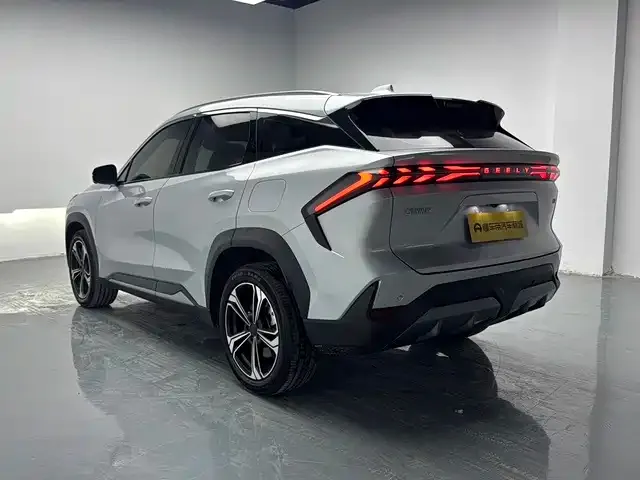 Geely Galaxy L7 — Фото автомобиля 10