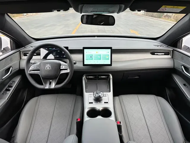BYD Qin PLUS — Фото автомобиля 11
