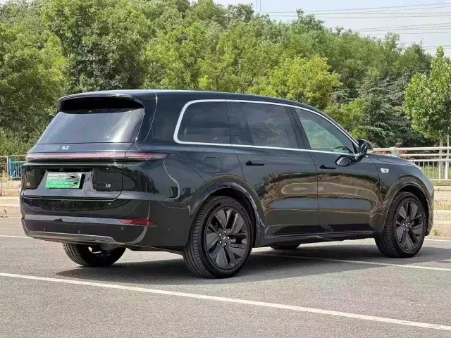 Li Auto L9 — Фото автомобиля 7