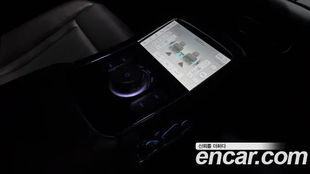 Genesis G90 Бензин 3.5 турбо AWD — Фото автомобиля 5