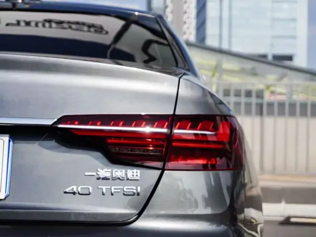 Audi A4L — Фото автомобиля 6