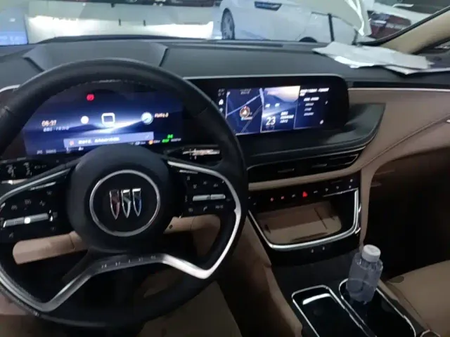 Buick Buick GL8 New Energy 2025 Land Honor Premium Edition 7-Seater — Фото автомобиля 9