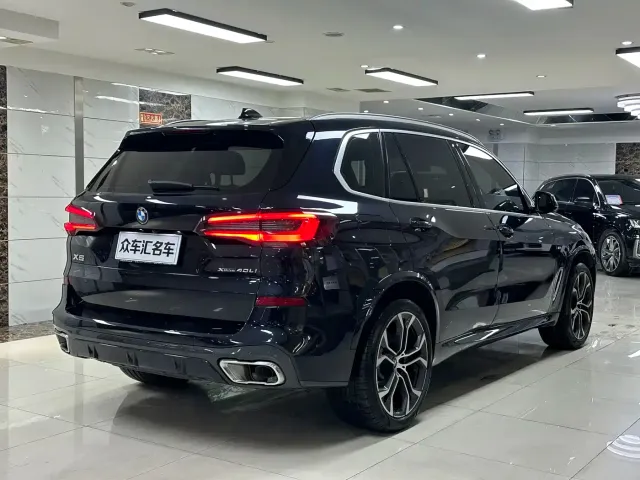 BMW BMW X5 2022 Facelift xDrive 40Li Premium M Sport Package — Фото автомобиля 6