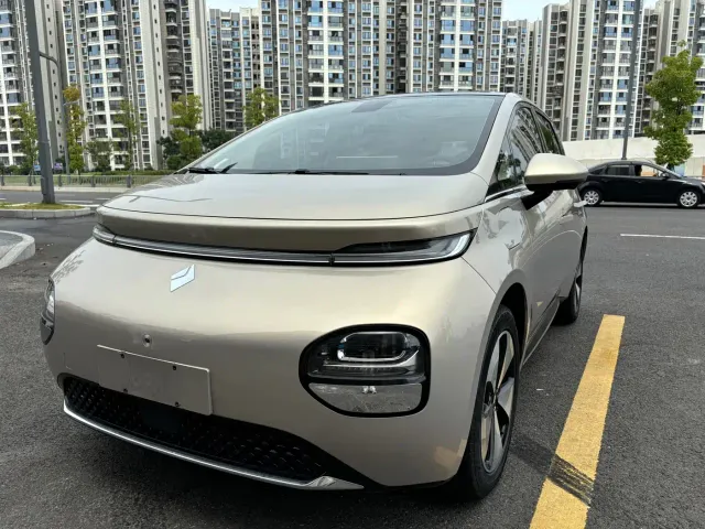 Baojun Baojun Cloud 2023 460 Max — Фото автомобиля 12