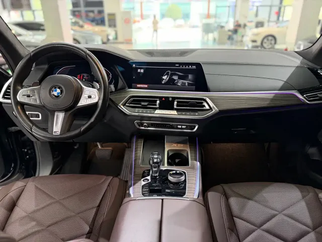 BMW X5 — Фото автомобиля 11