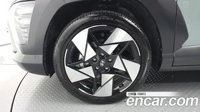 Hyundai Kona SX2 — Фото автомобиля 5