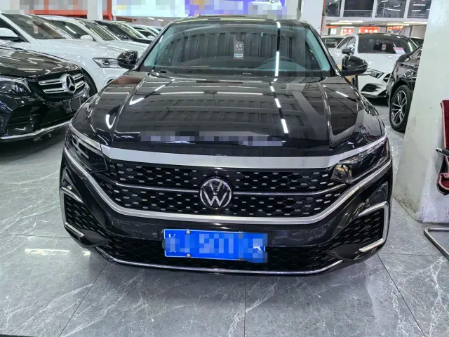 Volkswagen Passat — Фото автомобиля 2