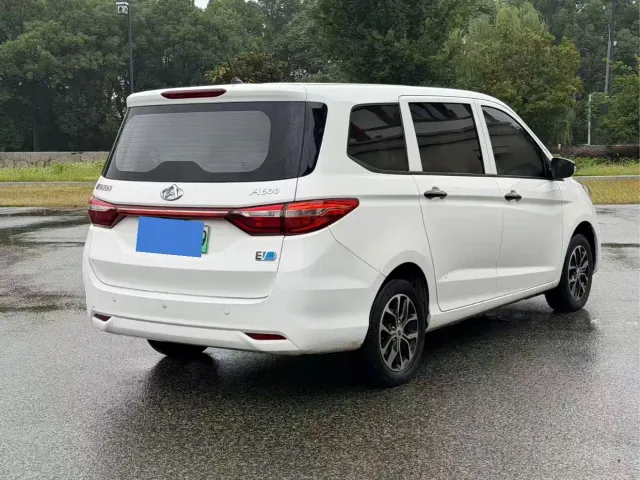 Changan Oshan A600EV — Фото автомобиля 4