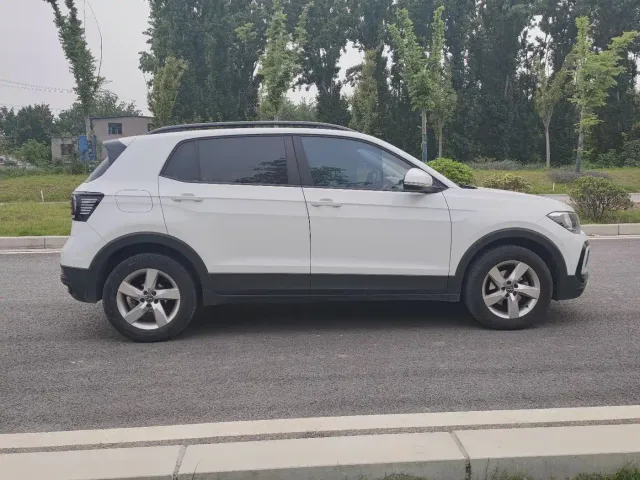 Volkswagen T-Cross — Фото автомобиля 10