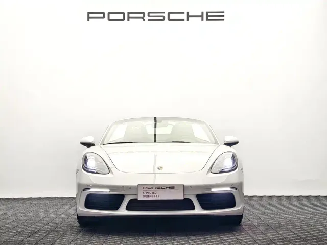Porsche 718 — Фото автомобиля 2