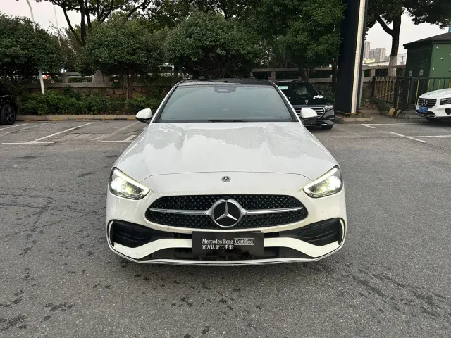 Mercedes-Benz C-Class — Фото автомобиля 2
