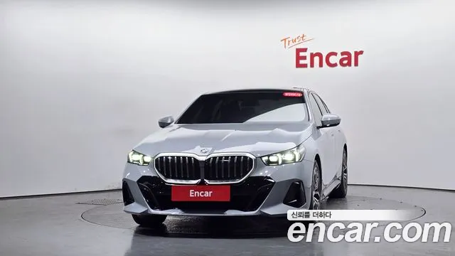 BMW 5-Series — Фото автомобиля 3