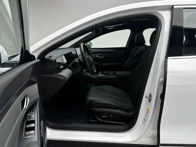 BYD Qin L — Фото автомобиля 9
