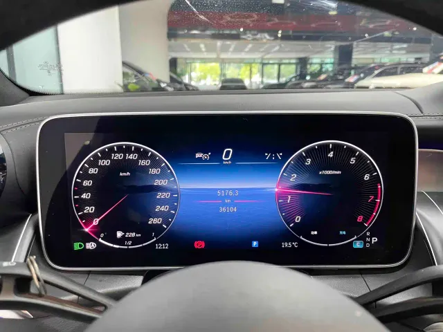Mercedes-Benz GLC-Class — Фото автомобиля 9
