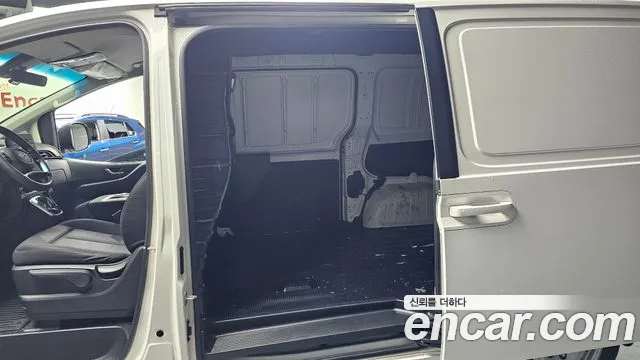 Hyundai Staria Staria Карго 3 места — Фото автомобиля 11