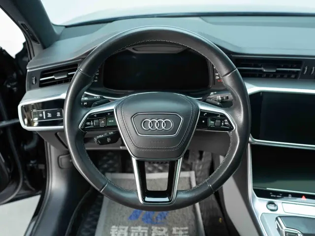 Audi A6L — Фото автомобиля 13