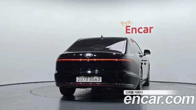 Hyundai Grandeur GN7 — Фото автомобиля 4