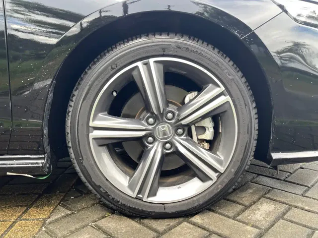 Honda Inspire Hybrid — Фото автомобиля 19